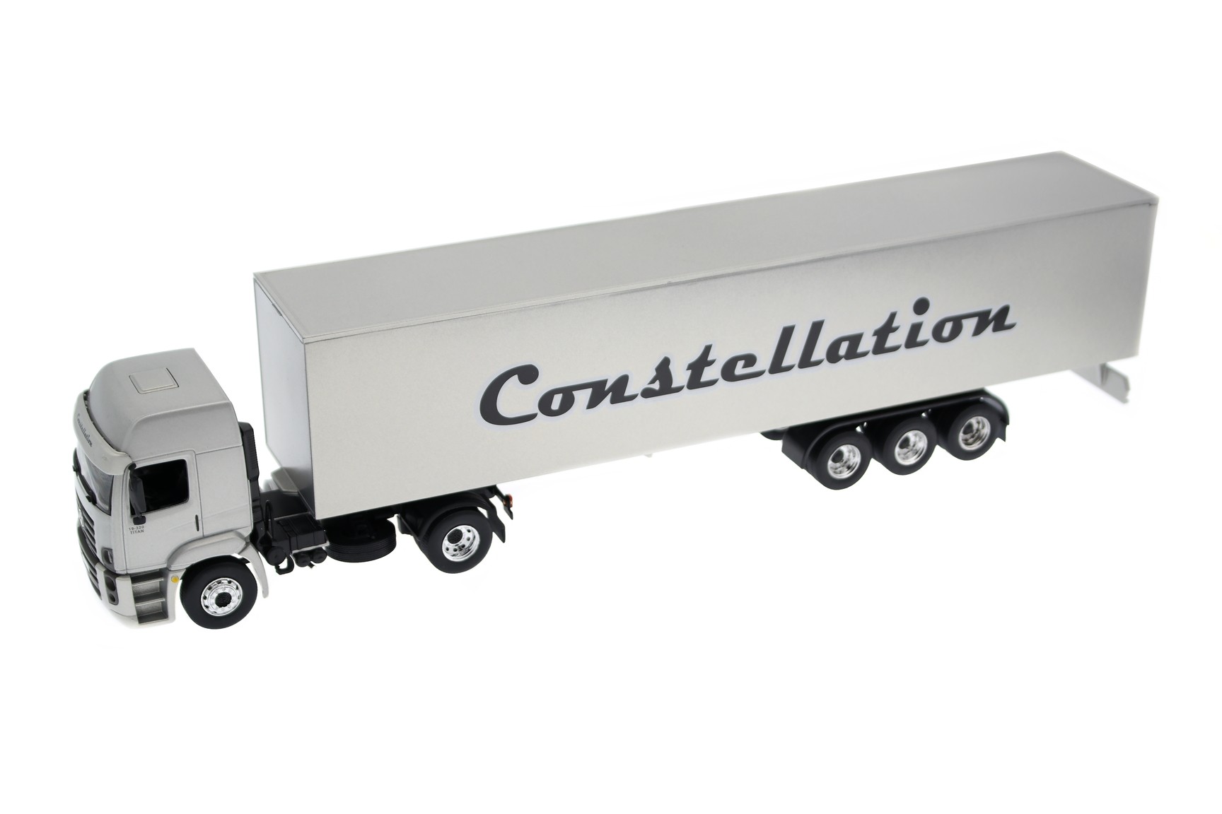 volkswagen-constellation.jpg