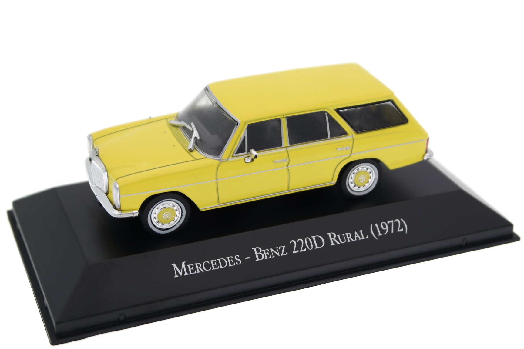 Колекційна масштабна модель Mercedes-Benz 220 D Rural від Altaya