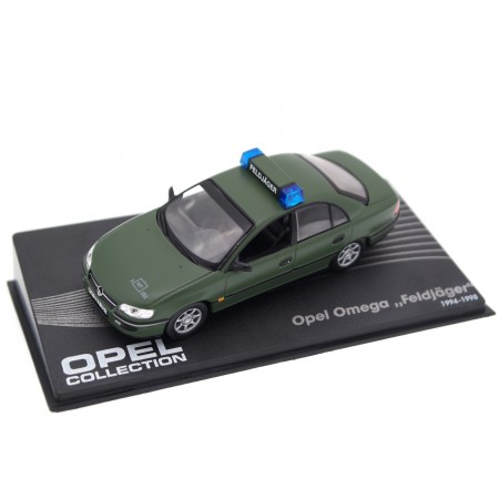 Altaya Opel Omega B 2.5 TD PKW4 Bundeswehr Military Police 1994 - Forest Green Matt