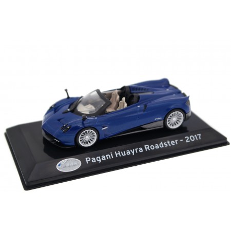 Centauria Pagani Huayra Roadster 2017 - Blu Tricolore Carbon Fiber