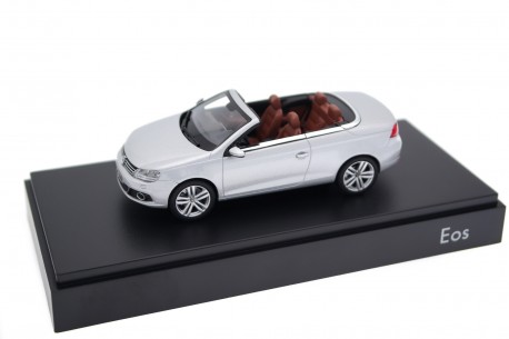 Kyosho Volkswagen Eos II 1F 2011 - Reflex Silver Metallic