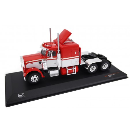 IXO Peterbilt 359 1973 - Scarlet Red/Diamond White