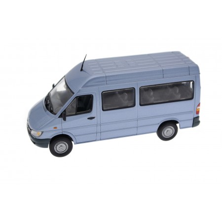 Minichamps Mercedes-Benz Sprinter 316 CDI Bus T1N W903 Facelift 2000 - Pearl Blue Metallic