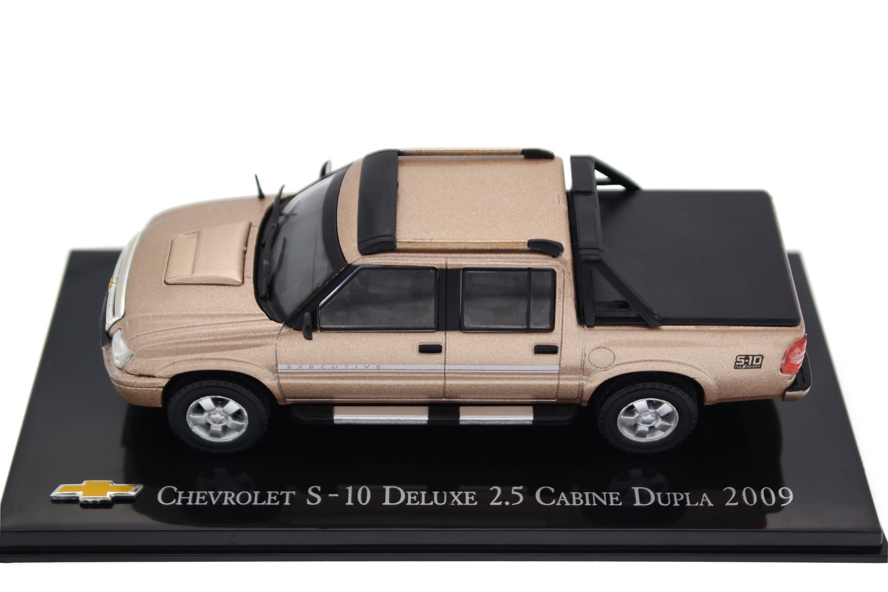 A collectible scale model Chevrolet S-10 Deluxe from Altaya