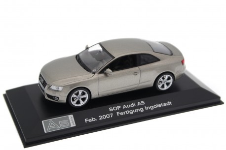 Schuco Audi A5 Coupé 3.2 quattro 8T 2007 - Sahara Silver Metallic