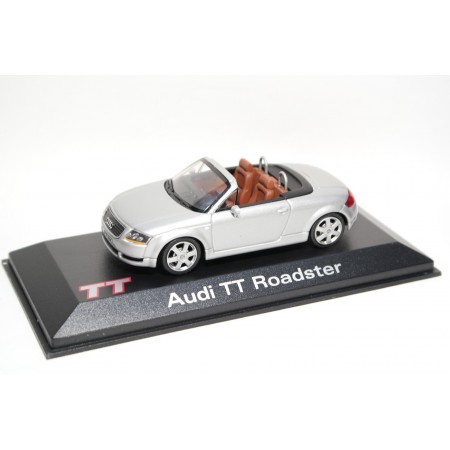 Minichamps Audi TT Roadster quattro 8N 1999 - Light Silver Metallic