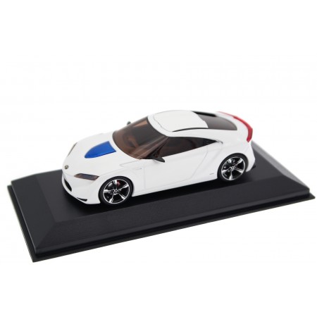 Minichamps Toyota FT-HS Concept Detroit Auto Show 2007 - Super White