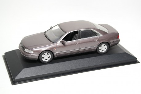 Minichamps Audi A8 D2 1994 - Melange Metallic