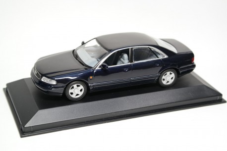 Minichamps Audi A8 D2 1994 - Ming Blue Pearl Effect
