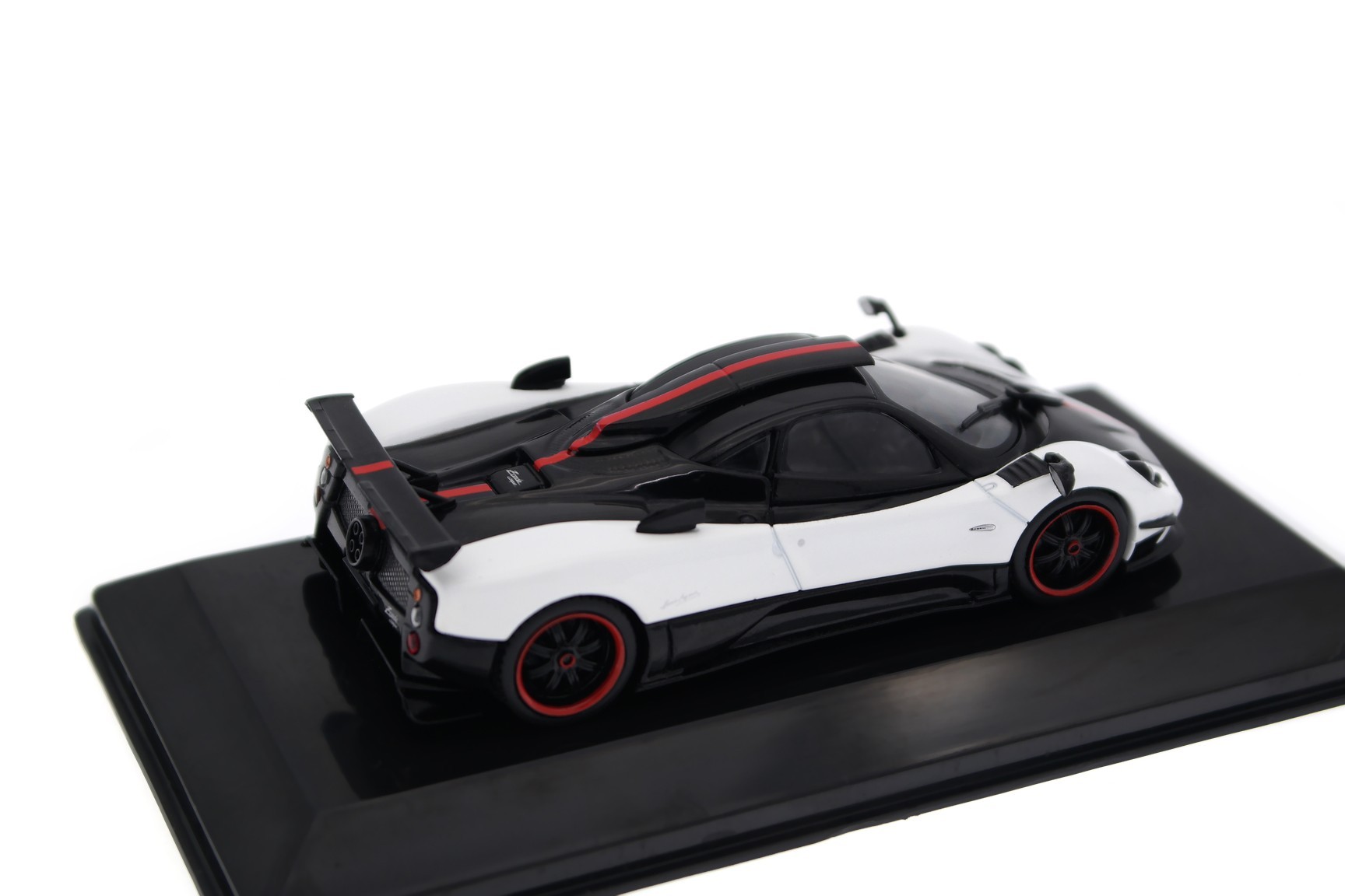 Cadre voiture PAGANI ZONDA CINQUE échelle 1/43 Cadre voiture PAGANI ZONDA CINQUE échelle 1/43