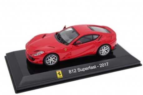 Centauria Ferrari 812 Superfast F152M 2017 - Rosso Corsa