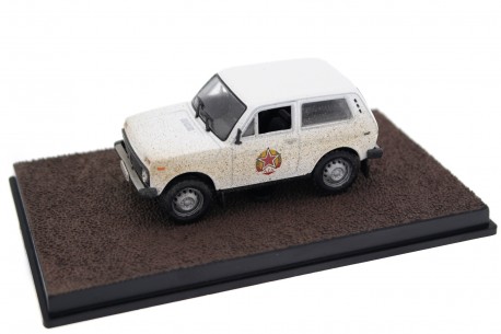Altaya VAZ-2121 Lada Niva L "The World Is Not Enough" 1999 - White