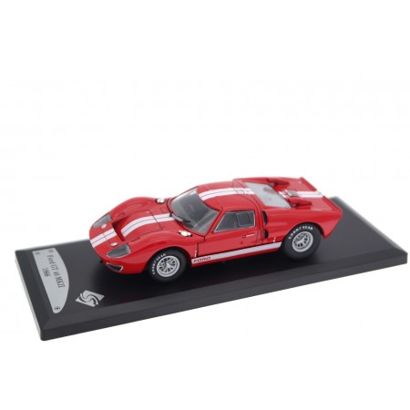 Solido Ford GT40 Mark II 1966 - Candy Apple Red with Wimbledon White Stripes