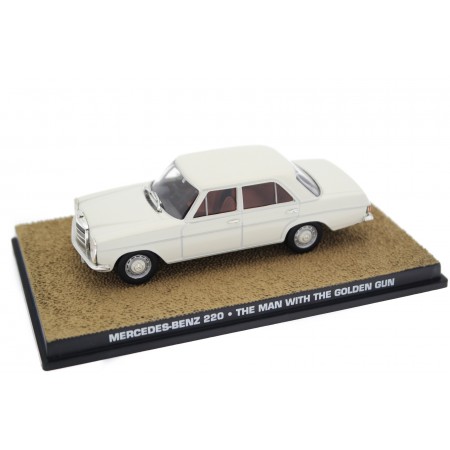 Altaya Mercedes-Benz 220 D RHD W115 "The Man with the Golden Gun (1974)" 1968 - Pastell White
