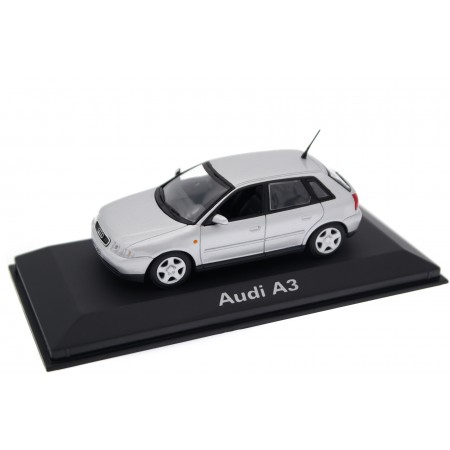 Minichamps Audi A3 5-door 1.9 TDI Ambiente 8L 1999 - Light Silver Metallic
