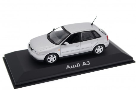 Minichamps Audi A3 5-door 1.9 TDI Ambiente 8L 1999 - Light Silver Metallic