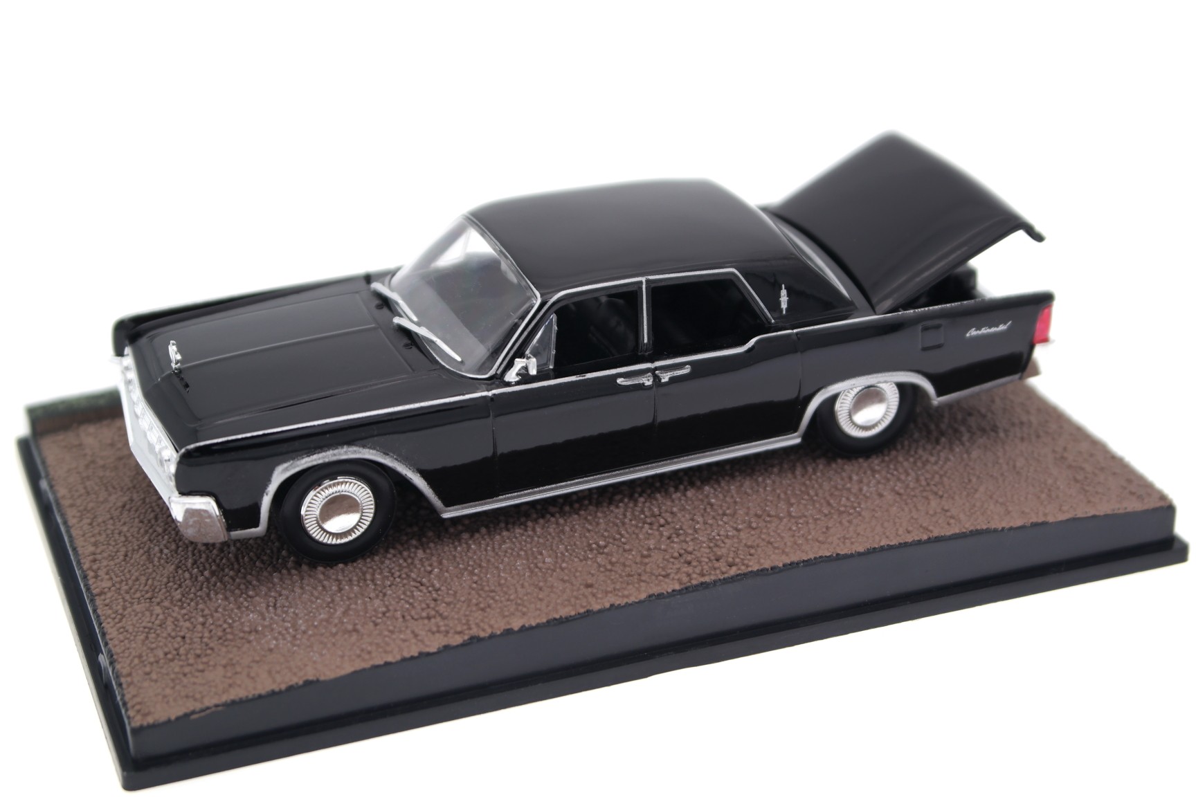 Коллекционная масштабная модель Lincoln Continental от Altaya