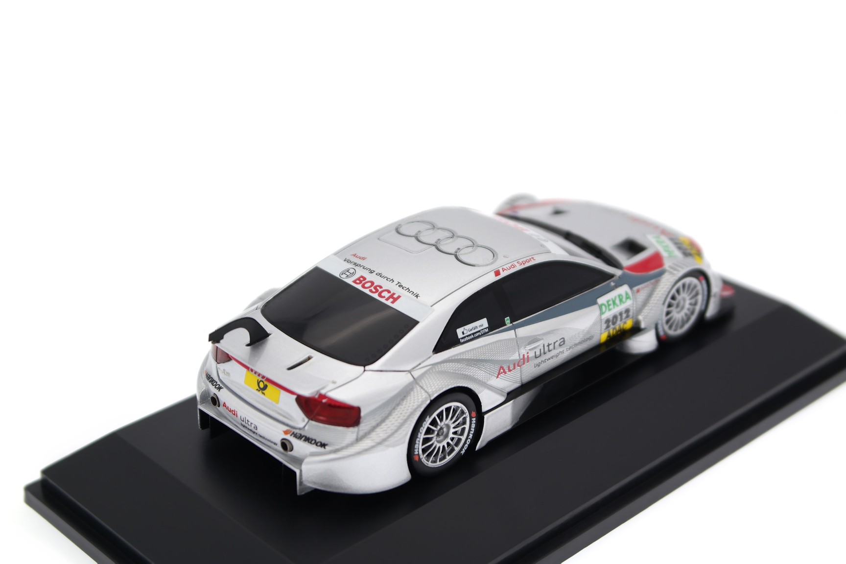 Колекційна масштабна модель Audi A5 DTM від Spark
