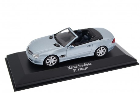 Minichamps Mercedes-Benz SL-Class SL 500 R230 2001 - Diamond Silver Metallic