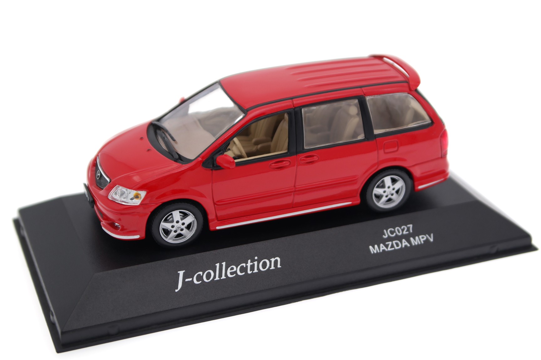 Колекційна масштабна модель Mazda MPV від IXO