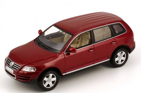 Minichamps Volkswagen Touareg 2002