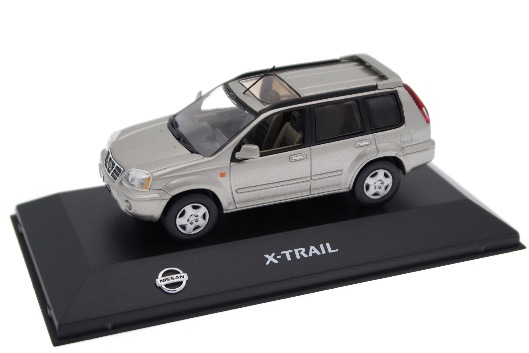 A collectible scale model Nissan X-Trail from J-Collection