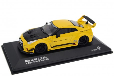 1/43 Solido S4311206 Nissan GT-R R35 LB-Silhouette Works GT 35GT-RR 2022 - Lightning Yellow/Jet Black