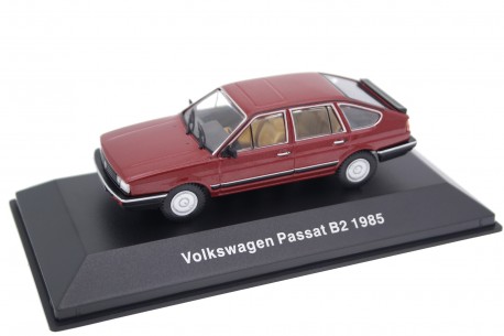 DeAgostini Volkswagen Passat GL Hatchback B2 Facelift 1985 - Titian Red Metallic