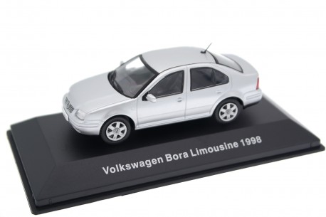 DeAgostini Volkswagen Bora Limousine 2.3 V5 1J2 1998 - Silver Arrow Metallic