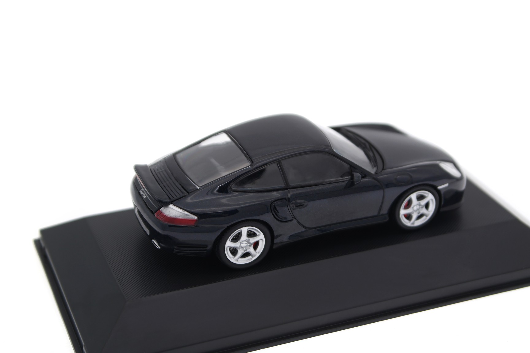 【MINICHAMPS】※難あり限定2006台Porsche911 turbo A collectible scale model Porsche 911 Turbo from Altaya