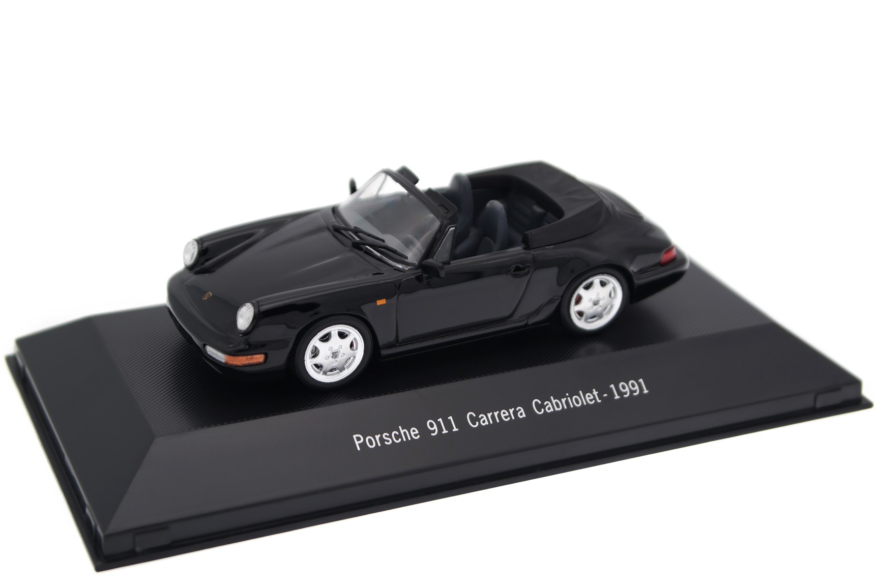 Коллекционная масштабная модель Porsche 911 Carrera Cabrio от Altaya