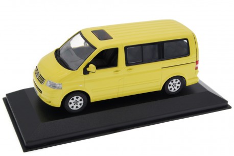 Minichamps Volkswagen Multivan T5 7H 2003 - Sari Yellow