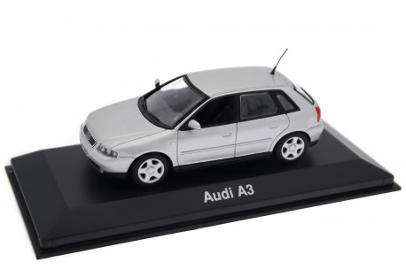 Minichamps Audi A3 5-door 1.9 TDI Ambition 8L Facelift 2000 - Light Silver Metallic