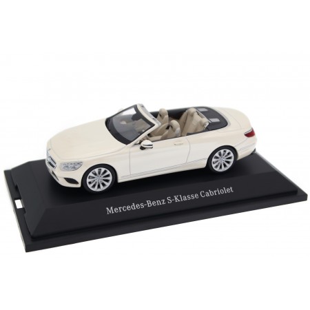 Kyosho Mercedes-Benz S-Class Cabriolet A217 2015 - Designo Diamond White Bright