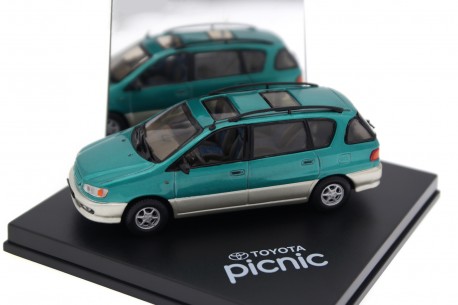 Vitesse Toyota Picnic GL XM10 1996 - Surfside Green Mica