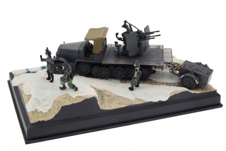 DeAgostini DC1520 Flakvierling 38 auf Sd.Kfz. 7/1 mit Sd.Ah. 51 1943 - Panzer Grey
