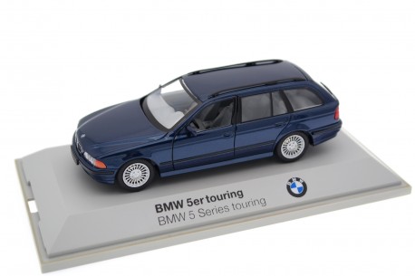 Schuco BMW 5 Series Touring E39 1998 - Orient Blue Metallic