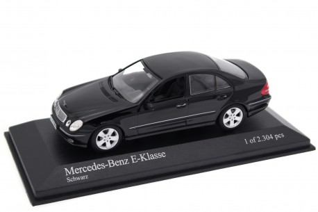 Minichamps Mercedes-Benz E-Class Avantgarde W211 2002 - Black