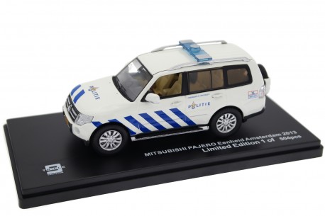 Triple9 Mitsubishi Pajero IV 3.2 DI-D LWB V98W Politie Eenheid Amsterdam 2013 - Solid White