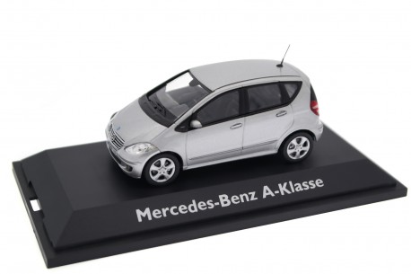 Schuco Mercedes-Benz A-Class Avantgarde W169 2004 - Iridium Silver Metallic