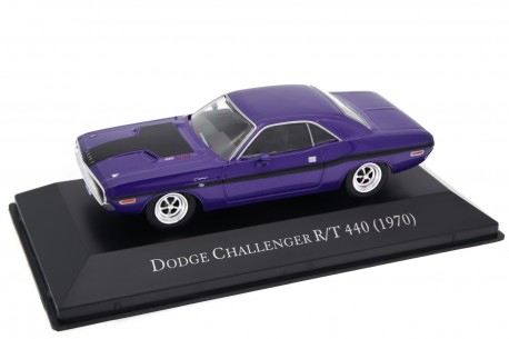 DeAgostini Dodge Challenger R/T 440 Six-Pack Hardtop 1970 - Plum Crazy Metallic with Black Decor