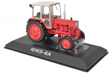 Hachette YuMZ-6AK 1993 - Red/White