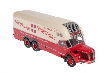 Hachette Berliet GBM 10 Long Fourgon Frigorifiques Savoyards 1960 - Red/Beige