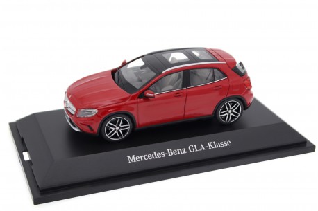 Schuco Mercedes-Benz GLA-Class Sport X156 2013 - Jupiter Red