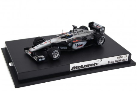 Hot Wheels McLaren MP4/15 #1 "West McLaren Mercedes" Formula 1 2000 - Mika Häkkinen