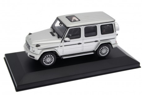 Norev Franzis Mercedes-Benz G-Class G 500 V8 AMG Line W463 2018 - Iridium Silver Metallic