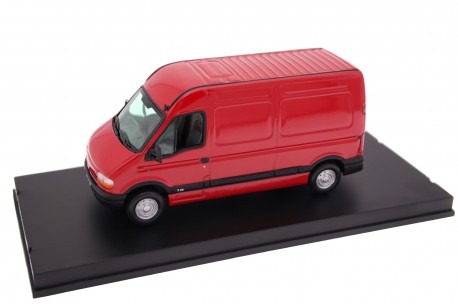 Vitesse Renault Master II Phase 1 T35 2.8TDi 1998 - Flame Red