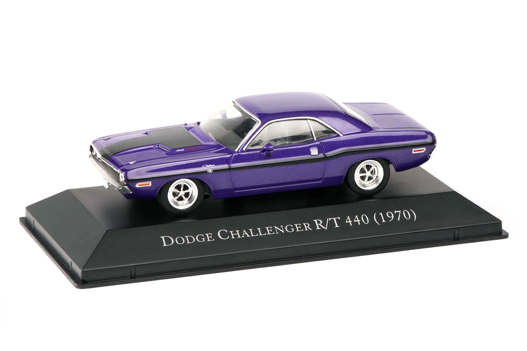 Коллекционная масштабная модель 1/43 Dodge Challenger R/T 440 от