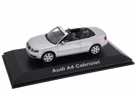 Norev Audi A4 Cabriolet 3.0 B6 8H 2002 - Light Silver Metallic