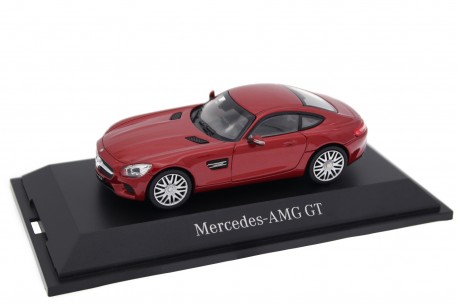Norev Mercedes-Benz AMG GT S Coupé V8 Biturbo C190 2015 - Designo Hyacinth Red Metallic